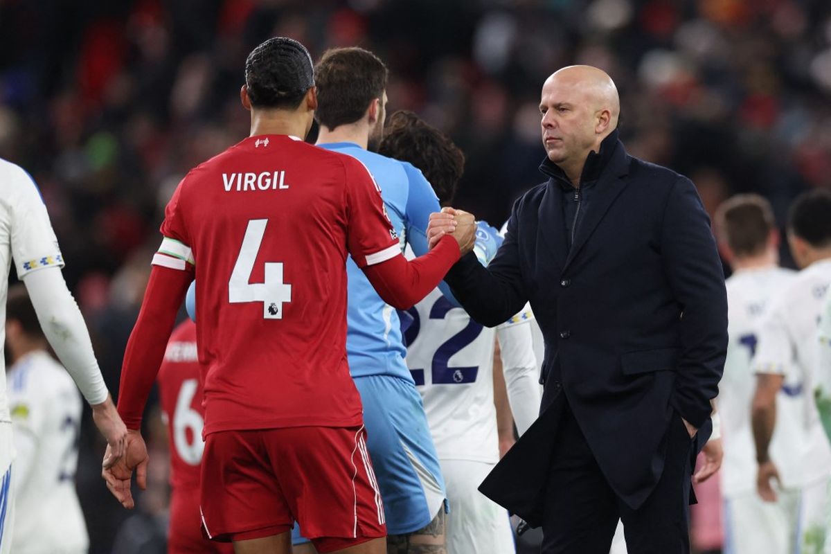Liga Champions, Liverpool, Qarabag, Arne Slot, Jeremie Frimpong, Kata Arne Slot Usai  Liverpool Tekuk Qarabag tetapi Kehilangan Frimpong