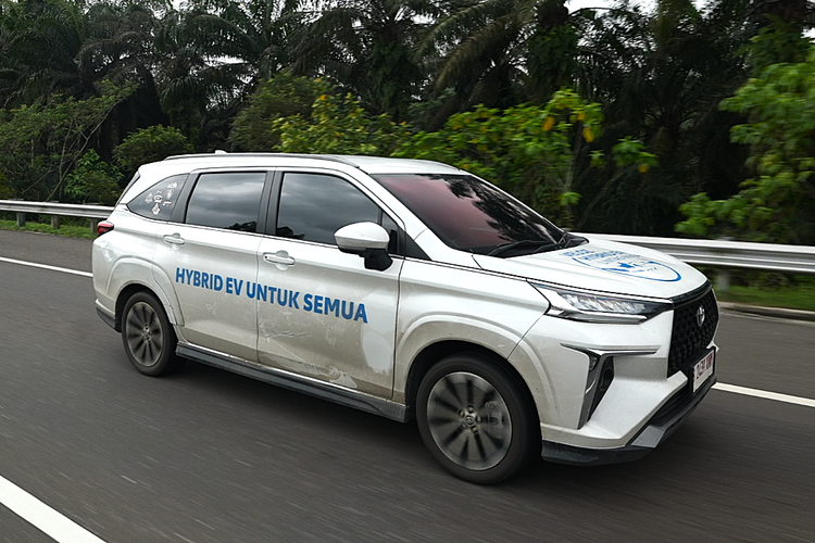 Danau Toba, Veloz Hybrid EV, Pekanbaru, mesin, Veloz Hybrid EV Lintas Nusa, Lintas Sumatera, Menembus Jarak dari Kota Bertuah ke Danau Toba Bersama Veloz Hybrid