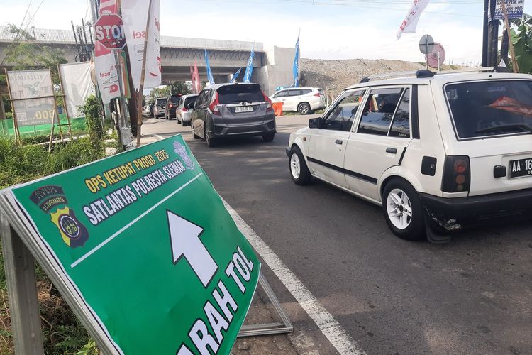puncak arus balik, rekayasa lalu lintas, one way, contraflow, arus balik Nataru, Jelang Puncak Arus Balik Nataru, Polisi Siapkan Rekayasa Lalu Lintas