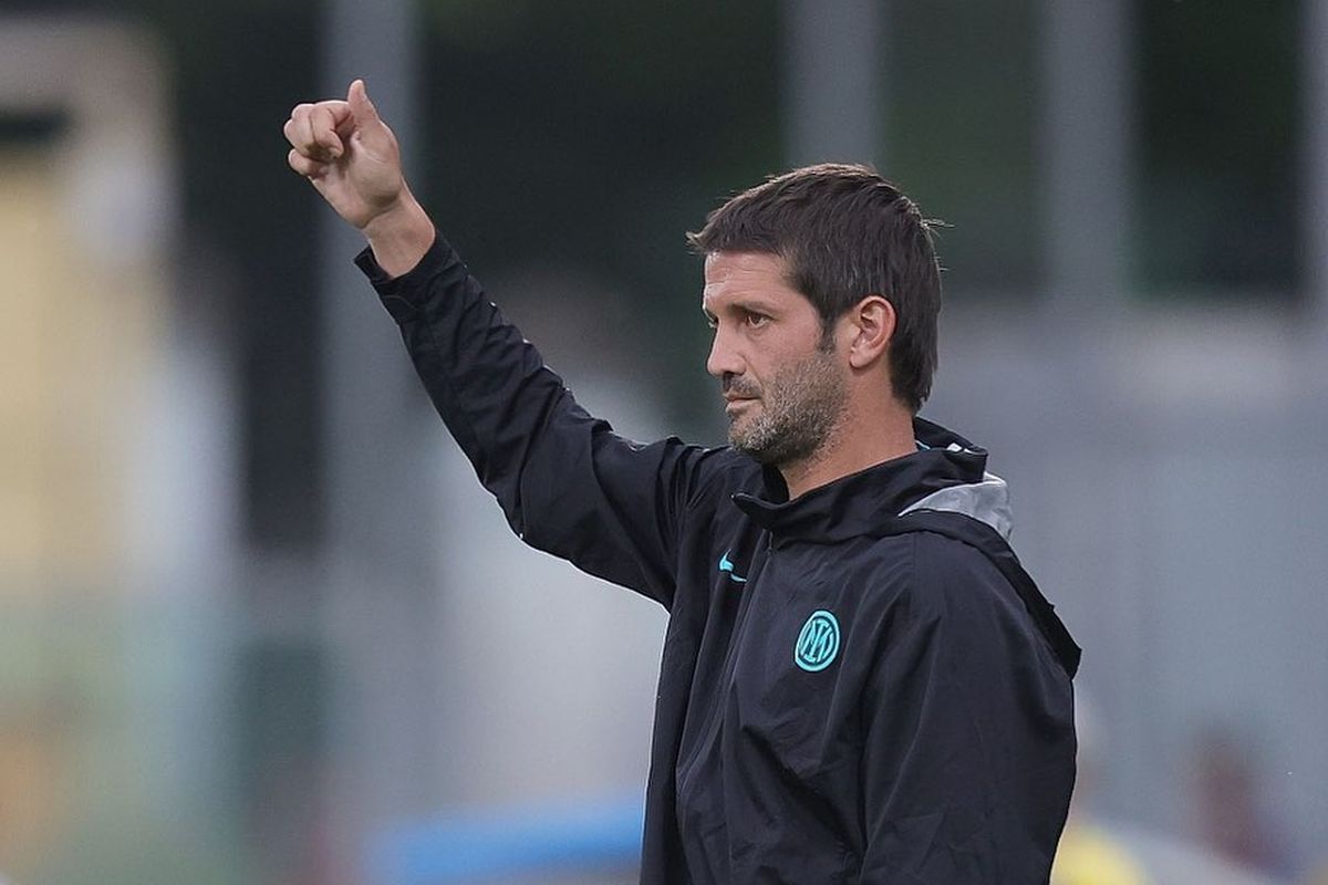 Inter Milan, Cristian Chivu, Bodo/Glimt Vs Inter Milan: Cristian Chivu Waswas Bertanding di Lapangan Sintetis