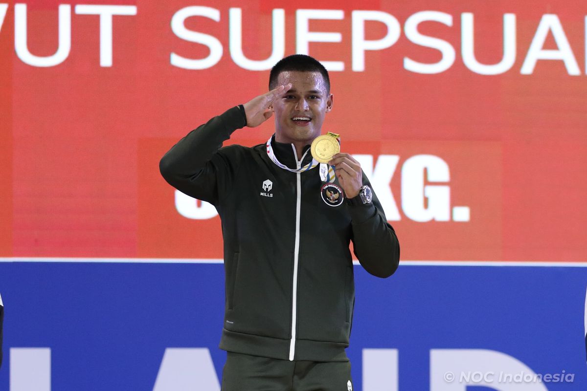 Rizki Juniansyah, SEA Games 2025, angkat besi, PB PABSI, Rizki Juniansyah Raih Emas, Pecahkan 2 Rekor Dunia di SEA Games 2025