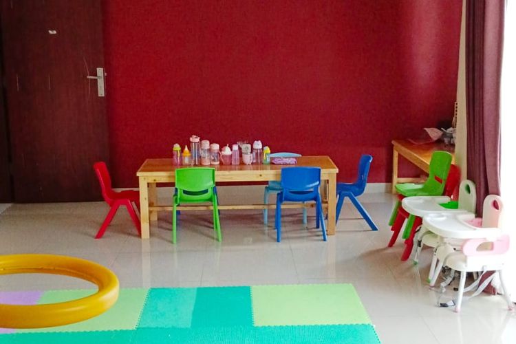 tempat penitipan anak, tips memilih daycare, daycare terdekat, daycare di depok, rekomendasi daycare di depok, cara memilih daycare, tempat penitipan anak terdekat, tempat penitipan anak depok, tempat penitipan anak di depok, tips memilih daycare yang aman, Hindari Daycare Bodong, Berikut 7 Tips Memilih Daycare yang Aman, 1. Cek perizinan, 2. Lokasi dan fasilitas yang sesuai dengan brosur, 3. Lokasi yang aman dan nyaman, 4. Periksa jejak digital daycare, 5. Punya CCTV yang bisa diakses real time, 6. Cek syarat penitipan anak, 7. Periksa dapur daycare