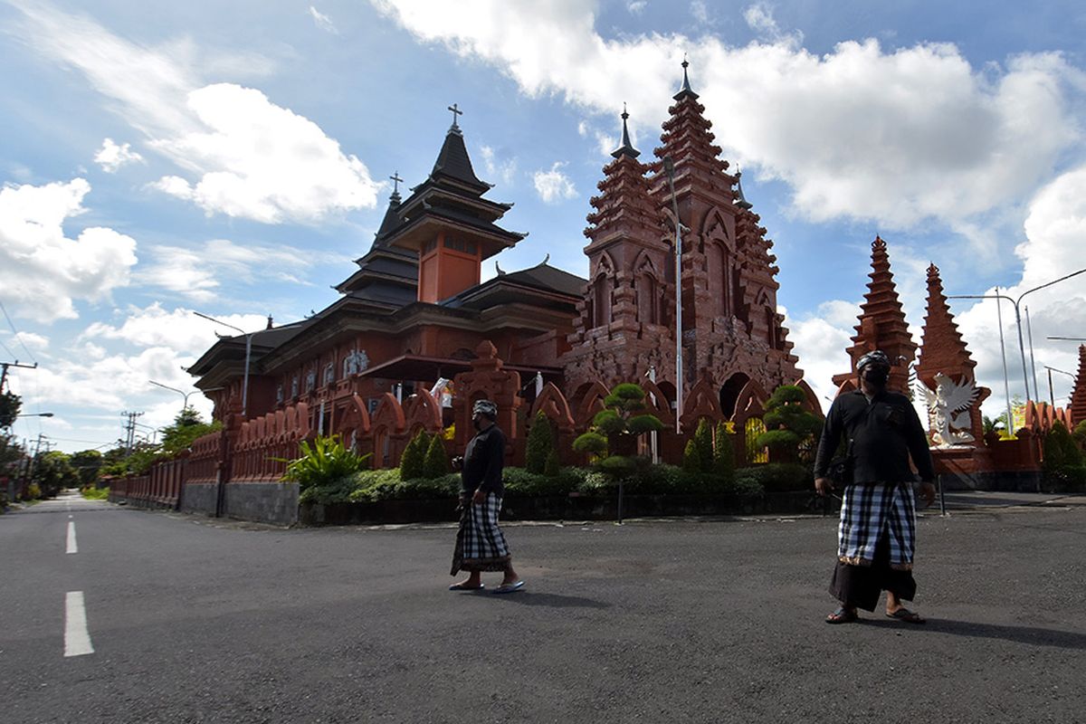 pecalang adalah, pecalang bali, syarat jadi pecalang, yang disebut pecalang adalah, pecalang adalah polisi adat dari daerah, Siapa yang bisa menjadi pecalang, syarat menjadi pecalang bali, Syarat Menjadi Pecalang di Bali, Lebih dari Sekadar Penjaga Keamanan