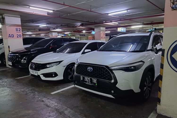 mobil bekas, mobil, Mobil, Showroom mobil, Showroom mobil bekas, Keuntungan Beli Mobil Bekas di Showroom Kecil