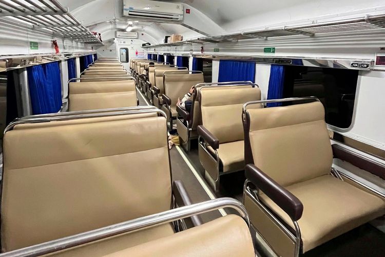 Kereta bisnis, kereta bisnis, kereta bisnis di Pulau Jawa, nama kereta bisnis di Pulau Jawa, kereta bisnis dihapus, Nostalgia, Inilah Nama-nama Kereta Bisnis di Pulau Jawa yang Pernah Beroperasi, KA Fajar dan Senja Utama, KA Mutiara Selatan, KA Ranggajati, KA Gumarang, KA Tegal Bahari