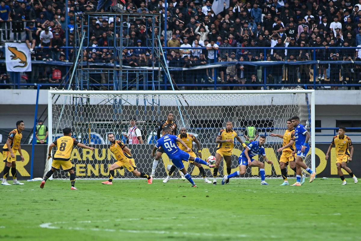 Persija vs Persib, Stadion Segiri, Persija Jakarta Vs Persib Bandung: Pesan Damai dari Samarinda