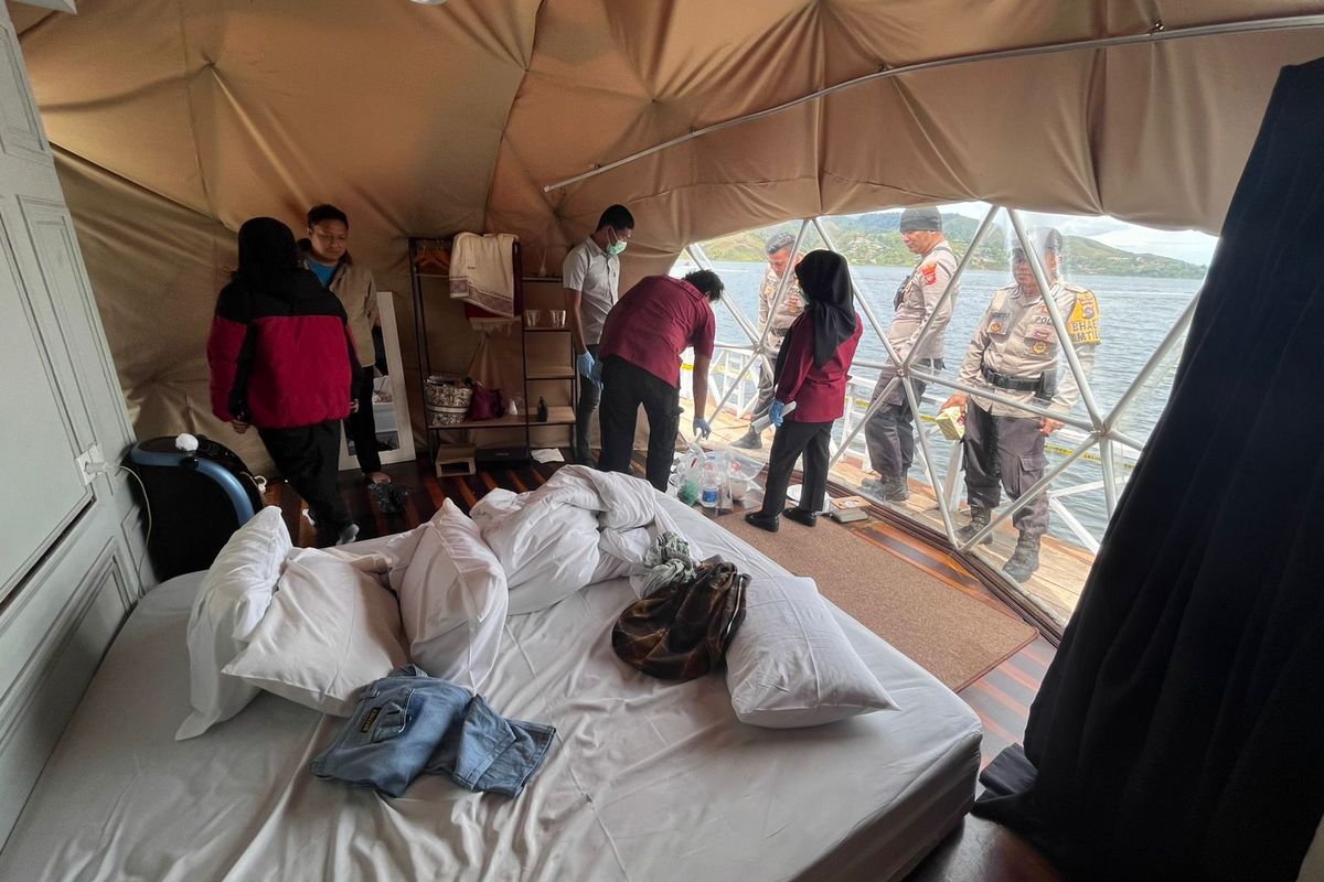 Solok, pengantin baru, istri tewas, sumatera barat, Alahan Panjang, pasutri bulan madu, Tragedi Bulan Madu di Solok, Suami Hadiri Pemakaman Istri dengan Selang Oksigen di Hidung