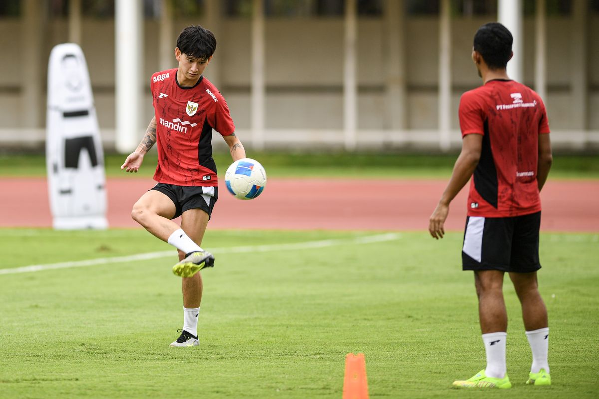SEA Games 2025, Luke Xavier Keet, Timnas U22 Indonesia, Indra Sjafri, tc timnas u22, Timnas Indonesia, Luke Xavier Keet Latihan bareng Timnas U22 Indonesia, Bangga Garuda di Dada