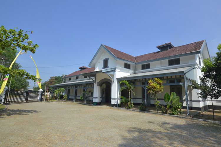 Stasiun Tuntang, Asyiknya Naik Perahu Ala Korea di Dermaga Stasiun Tuntang