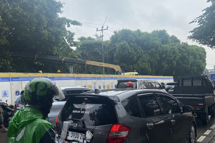 jalan, zipper merge, penyempitan jalan, Zipper Merge Bisa Tekan 40 Persen Kemacetan di Penyempitan Jalan