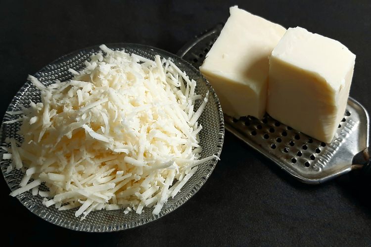 keju, Satu Iris Berjamur, Apa Semua Keju dalam Kemasan Harus Dibuang?