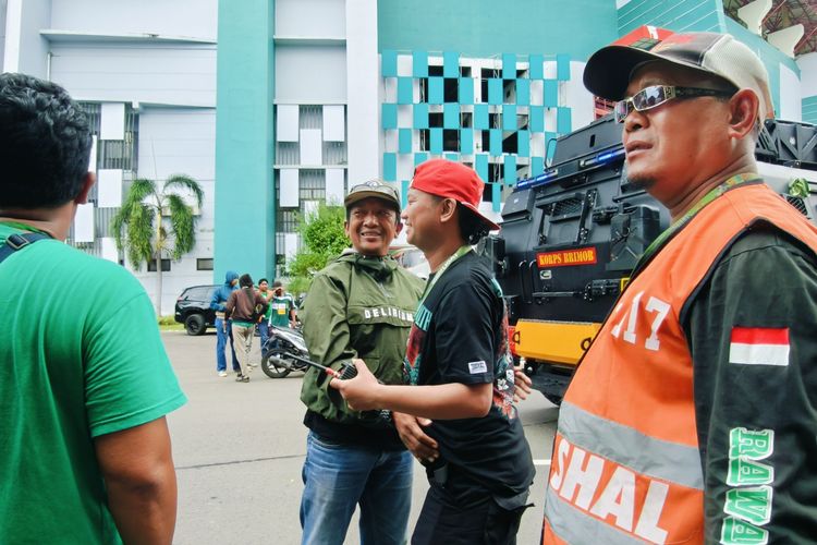 Arema FC, derbi Jawa Timur, Bonek, suporter, Arema FC vs Persebaya, Derbi Jawa Timur, Persebaya vs Arema FC, Super League 2025-2026, Cerita Bonek Kawal Bus Arema FC Tanpa Rantis, Pesan Damai dari Surabaya