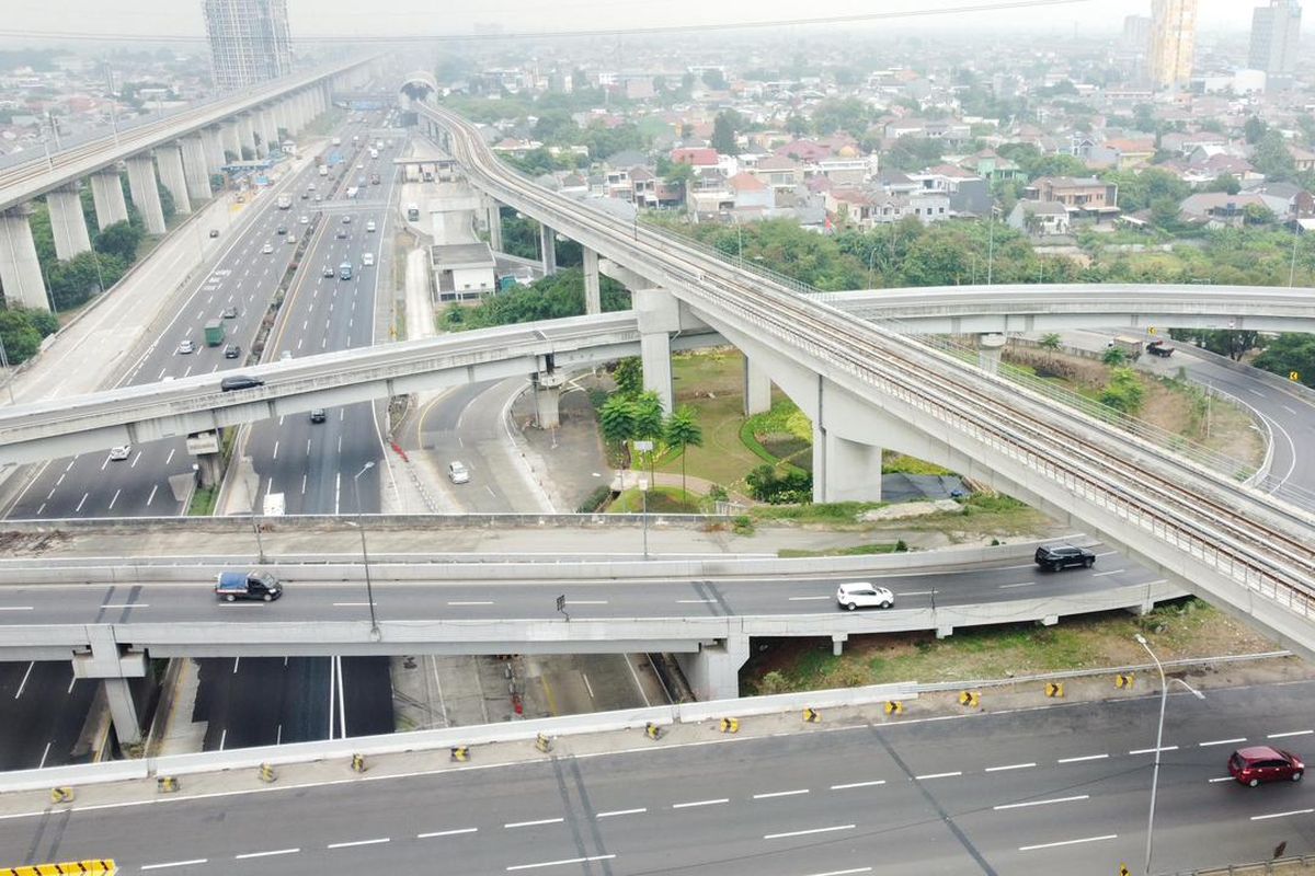 batas kecepatan, jalan tol, batas kecepatan di jalan tol, Hindari Kecelakaan Saat Libur Nataru, Ini Batas Kecepatan Aman di Jalan Tol