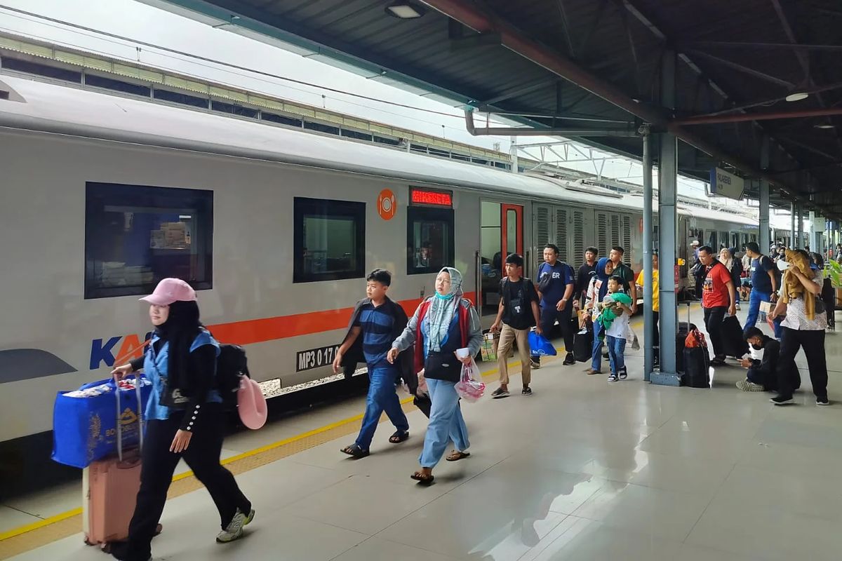 Kereta Api Indonesia, diskon tiket kereta 30 persen, diskon tiket kereta api, diskon tiket kereta api Juli 2025, Diskon Tiket Kereta Api 30 Persen Sampai 31 Juli 2025, Ini Rutenya