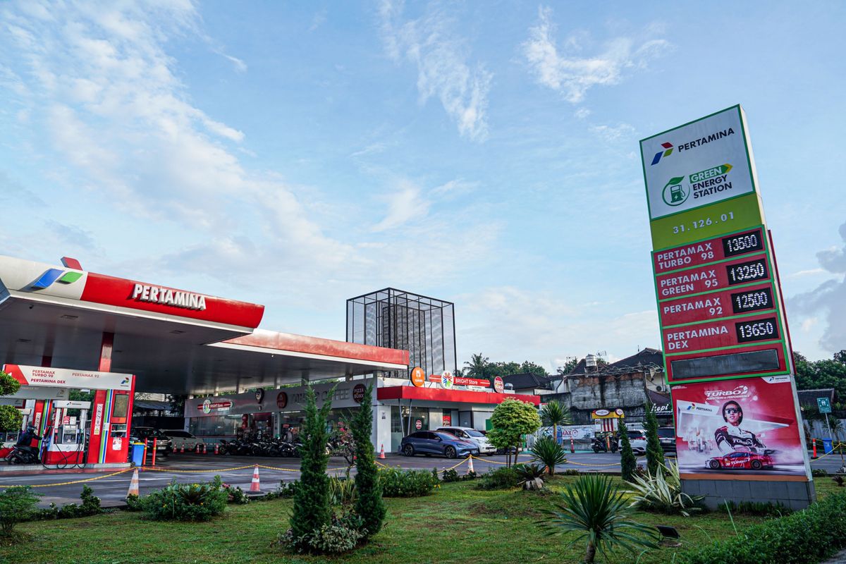 ganjil genap, bensin, Toyota, Populer Otomotif, Airbag, transmisi mobil matik, artikel terpopuler, etanol, Corolla Cross Hybrid, Bensin Campur Etanol, Corolla Cross Hybrid Bekas