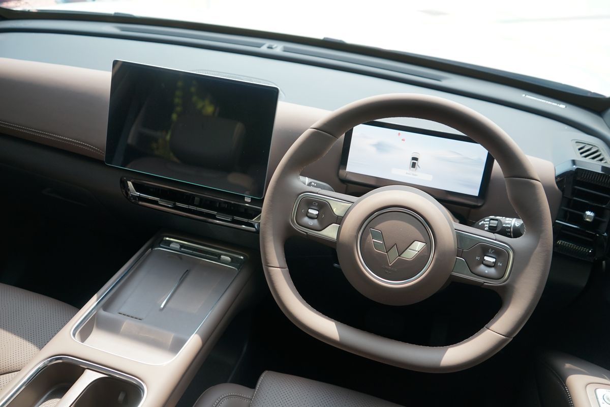 Eksion, kabin, interior, fitur, Bedah Tipis Interior Wuling Eksion, Pilihan Baru SUV 7-Seater