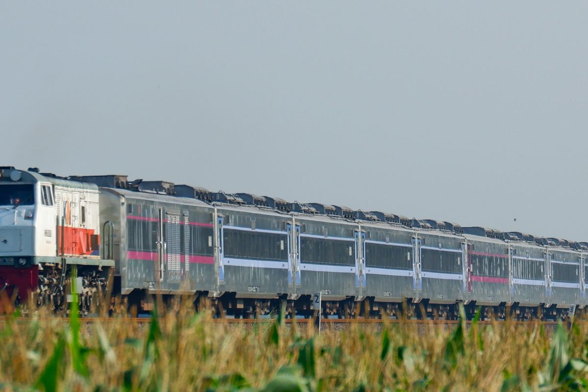 Diskon tiket kereta api, KAI Expo 2025, diskon tiket kereta api, tiket kereta murah, Tiket Kereta Murah, promo kereta api, kai expo 2025, cara dapetin tiket kereta diskon, Cara Dapatkan Diskon Tiket Kereta hingga 60 Persen di KAI Expo 2025, Diskon Tiket Kereta di KAI Expo 2025, Bisa Hemat hingga 60 Persen, Rute dan Kereta yang Dapat Promo, dari Parahyangan sampai Gajayana, Cara Mendapatkan Tiket Kereta Diskon, Cuma Bisa di Venue, Tips War Tiket Diskon di KAI Expo 2025
