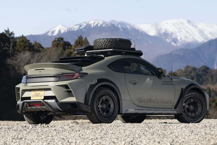 Mobil sport, off-road, GR86, aspal, Tokyo Auto Salon 2026, Modifikasi Toyota GR86: Sedan Sport Siap Reli