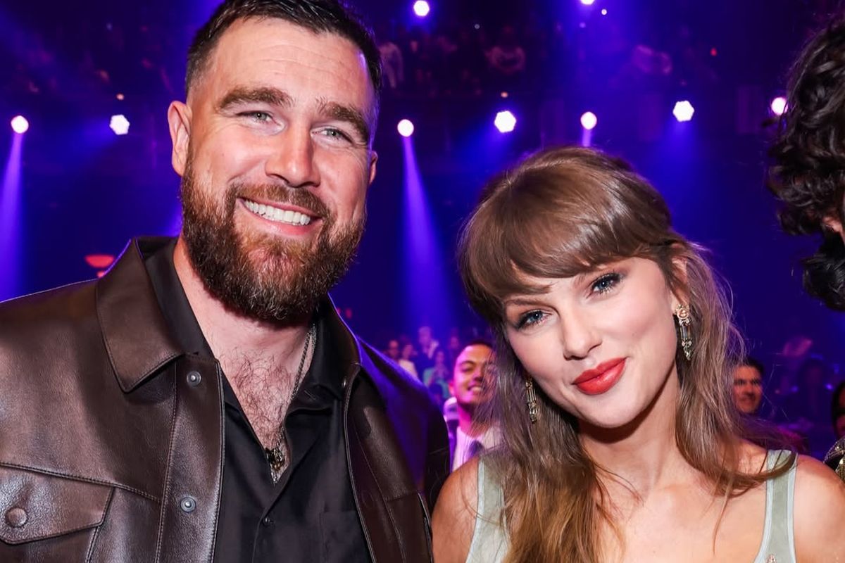 Travis Kelce, The Life of a Showgirl, Momen Taylor Swift dan Travis Kelce Jadi Sorotan, Tuai Beragam Reaksi, Momen bersama Travis Kelce jadi perbincangan, Respons publik terbelah, Taylor Swift beri pengakuan manis di atas panggung, Antara sorotan publik dan realitas hubungan