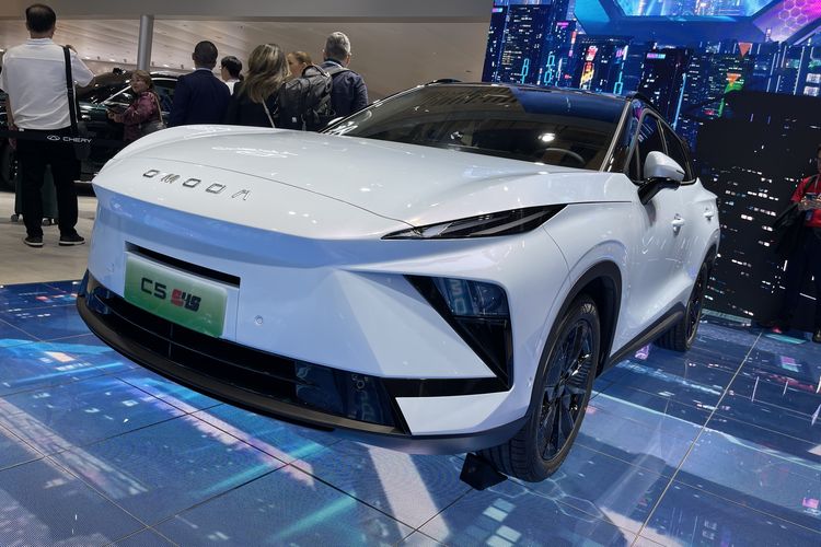 Toyota, Lepas, mobil listrik, GJAW, Suzuki, pameran otomotif, mobil baru, lepas, GJAW 2025, Deretan Mobil Baru yang Siap Debut di GJAW 2025