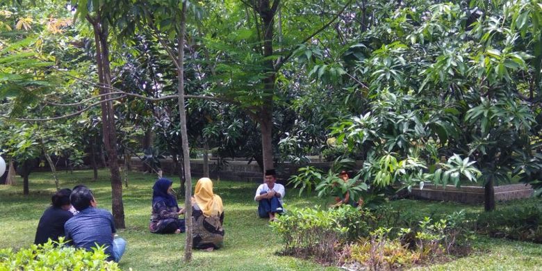 wisata dekat Stasiun Purwakarta, taman di purwakarta, wisata di purwakarta, wisata dekat stasiun purwakarta, liburan murah purwakarta, 12 Tempat Wisata Dekat Stasiun Purwakarta untuk Liburan Panjang, 1. Bale Indung Rahayu, 2. Taman Air Mancur Sri Baduga, 3. Galeri Wayang, 4. Cikao Park, 5. Green Valley Waterpark, 6. Jatiluhur Water World, 7. Hidden Valley Hills, 8. Anugerah Waterpark Bunder, 9. Taman Pancawarna, 10. Bale Panyawangan Diorama Nusantara, 11. Alun-Alun Purwakarta, 12. Anven Waterpark dan Cafe