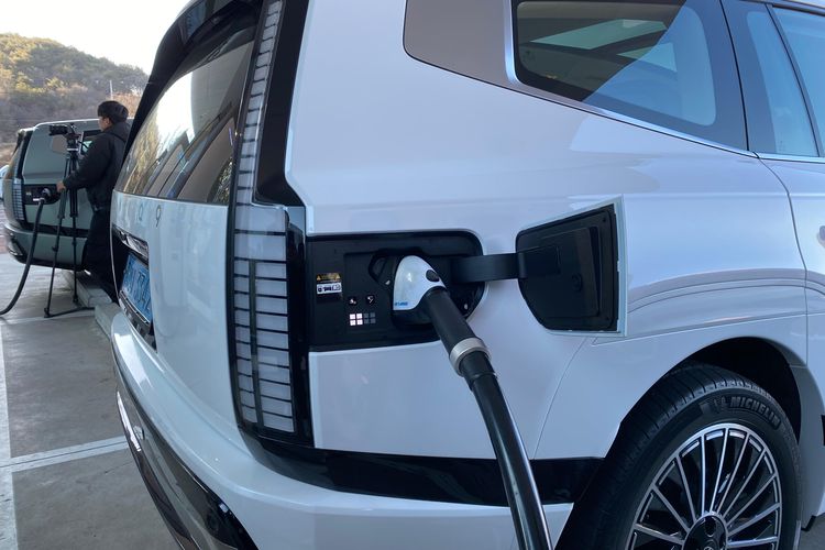 baterai, Pakai Fast Charging Bisa Bikin Baterai Mobil Listrik Cepat Drop?