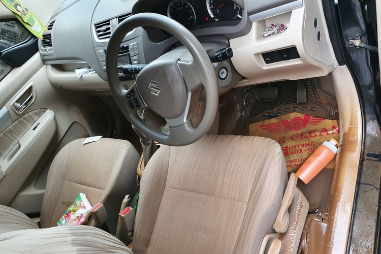 karpet, Karpet Mobil Kotor atau Bekas Banjir, Segini Estimasi Biaya Cucinya