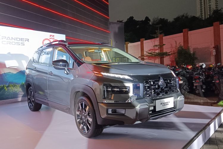 mobil baru, LSUV, mobil, diskon mobil baru, Diskon LSUV, Diskon LSUV Tiga Baris di Akhir Tahun Tembus Rp 33 Juta