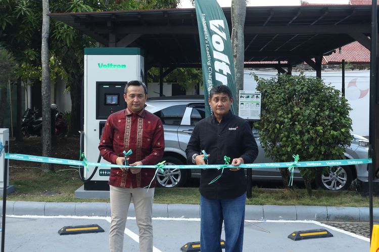 Voltron, Bali, SPKLU, SPKLU Ultra Fast Charging Pertama Resmi Dibuka di Bali