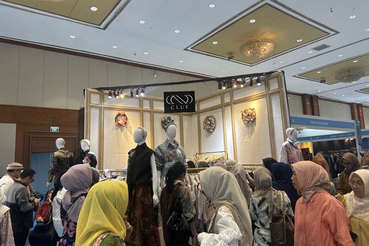 Inacraft, Inacraft 2025, Jenis barang yang ada di Inacraft 2025, pameran inacraft, pameran inacraft 2025, inacraft 2025 october, Inacraft 2025, Ini 10 Jenis Barang UMKM Indonesia yang Bisa Ditemukan, 1. Kain batik, 2. Tas rotan, tenun, dan kulit, 3. Busana dari batik dan tenun, 4. Perhiasan, 5. Alat masak dan perlengkapan makan, 6. Barang dekorasi rumah, 7. Kipas tangan, 8. Sepatu, 9. Produk perawatan kulit, 10. Kebaya