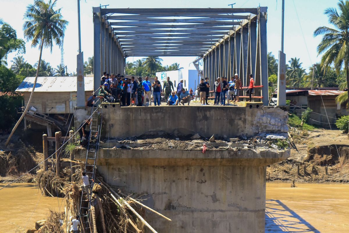 Jembatan Krueng Tingkeum, Bireuen, Jembatan Krueng Tingkeum Bireuen Aceh Mulai Difungsikan Hari Ini, Simak Aturan Bebannya, Kapasitas Beban Maksimal 30 Ton, Kolaborasi Pemerintah, TNI, dan BUMN, Dorong Pemulihan Ekonomi dan Harga Barang, Imbauan Sistem Buka-Tutup