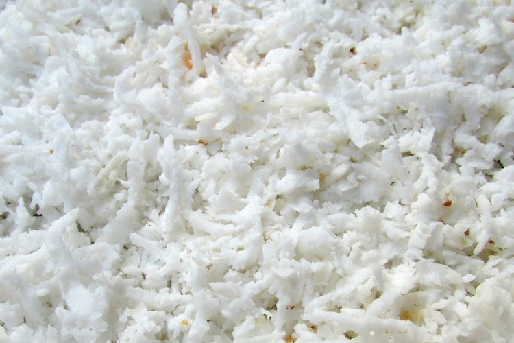 jenis kelapa untuk santan, cara memilih kelapa untuk santan, pilih kelapa untuk santan, cara pilih kelapa untuk santan, kelapa untuk santan tua atau muda, 7 Tips Pilih Kelapa untuk Santan, Lihat Teksturnya, 1. Pilih kelapa sesuai kebutuhan, 2. Perhatikan suara, 3. Perhatikan tekstur, 4. Cek kondisi serabut, 5. Lihat tekstur daging kelapa, 6. Pilih kelapa parut yang bersih, 7. Cara mengatur kekentalan santan