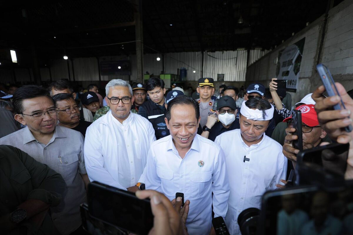 insinerator, sampah, Hanif Faisol Nurofiq, Menteri LH Minta Pemkot Bandung Tak Gunakan Insinerator untuk Olah Sampah, Apa Alasannya?, Risiko Emisi Insinerator bagi Kesehatan, Dorongan Gunakan Metode RDF, Rencana Penambahan Insinerator di Bandung, Menteri LH Dorong Penegakan Hukum Pengelolaan Sampah, Kewenangan Daerah dan Contoh Penanganan Sampah