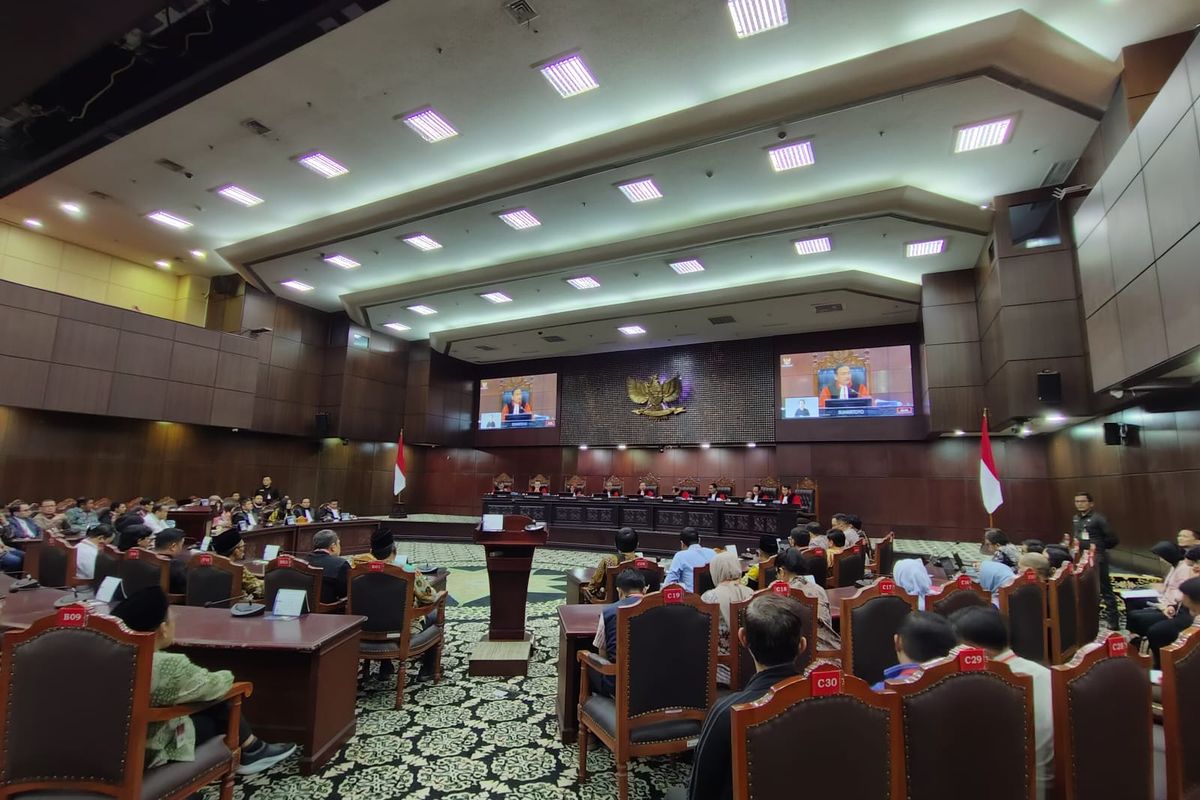 Mahkamah Konstitusi, rangkap jabatan, Wakil Menteri, wamen, Ketua MK Suhartoyo, MK Tegaskan Wamen Tak Boleh Rangkap Jabatan, Pemerintah Diberi Waktu Transisi 2 Tahun