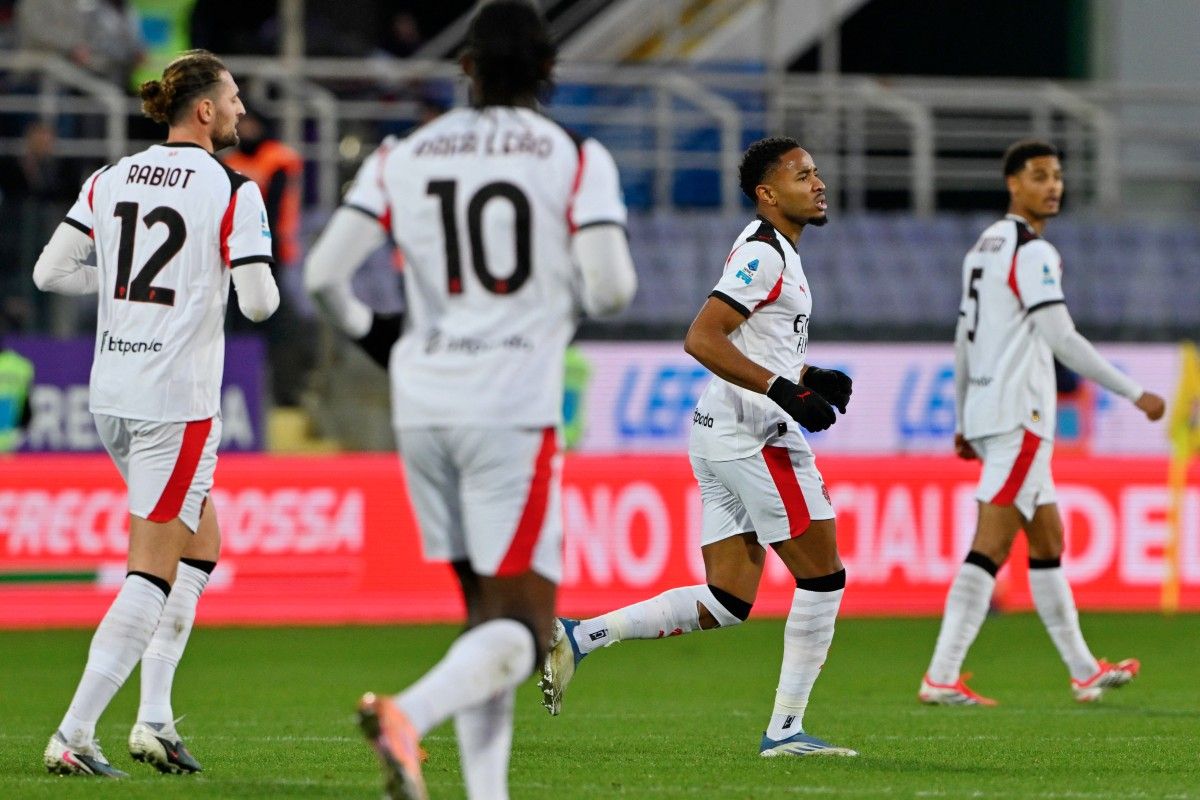 Liga Italia, Genoa, AC Milan, Genoa vs AC Milan, Christopher Nkunku, Zachary Athekame, Hasil Genoa Vs AC Milan 1-2: Rossoneri Naik ke Posisi Tiga