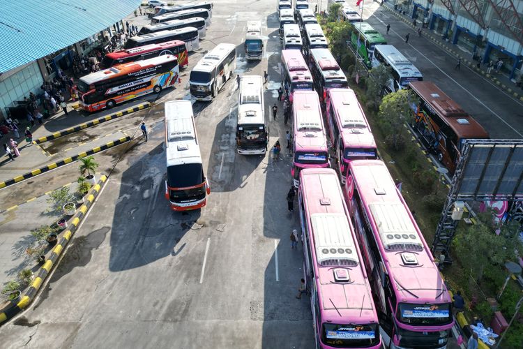 sanksi, trayek, terminal, Kemenhub, Tak Masuk Terminal, PO Bus Siap-siap Kena Sanksi Berat