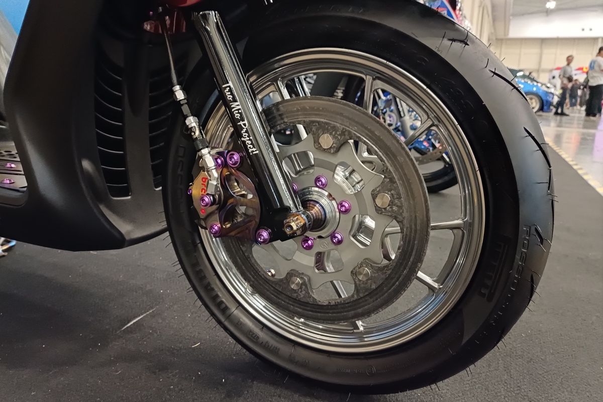 Cakram, serat karbon, cakram, rem cakram, cakram carbon, Cakram Rem Motor dari Serat Karbon Jangan Dipakai Harian