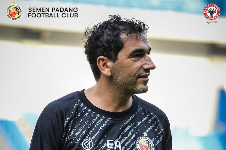 Persib, Persib Bandung, Semen Padang, Persib Bandung vs Semen Padang, Eduardo Almeida, Bojan Hodak, Prediksi Persib Vs Semen Padang, Faktor Maung Lebih Diunggulkan 
