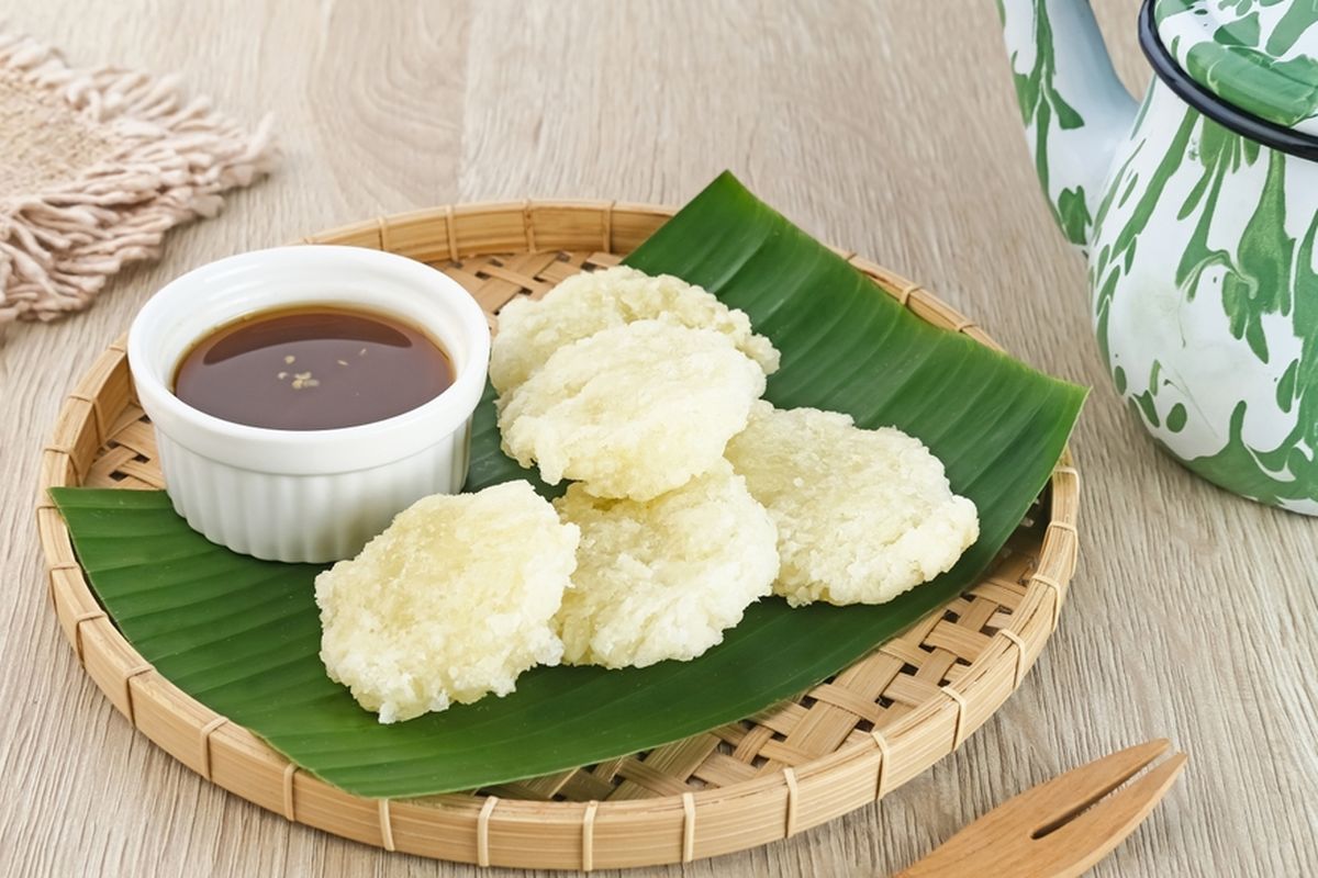 cara membuat cireng, cireng crispy, cireng kopong, cireng mekar, bahan membuat cireng, Rahasia Bikin Cireng Mekar dan Tidak Alot Walau Dingin, Tambah Bahan Ini, 1. Campur Tepung Aci dan Terigu, 2. Tambahkan Santan Hangat untuk Rasa Gurih, 3. Tekan Adonan Saat Menggoreng Agar Kopong, 4. Perhatikan Suhu dan Waktu Menggoreng, 5. Cara Menyimpan Cireng agar Awet