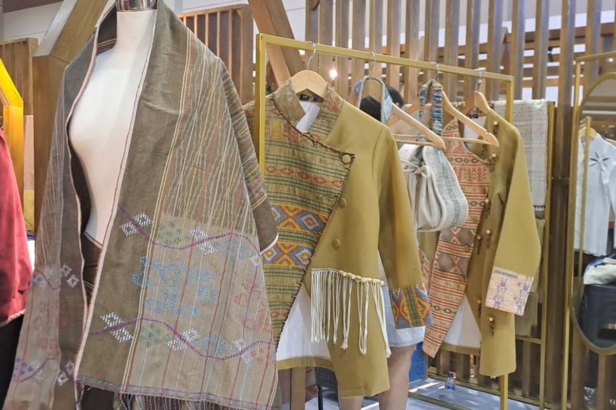 wastra nusantara, dresscode resmi hut ri ke 80, Wastra Nusantara, Dress Code Resmi Upacara HUT ke-80 RI di Istana