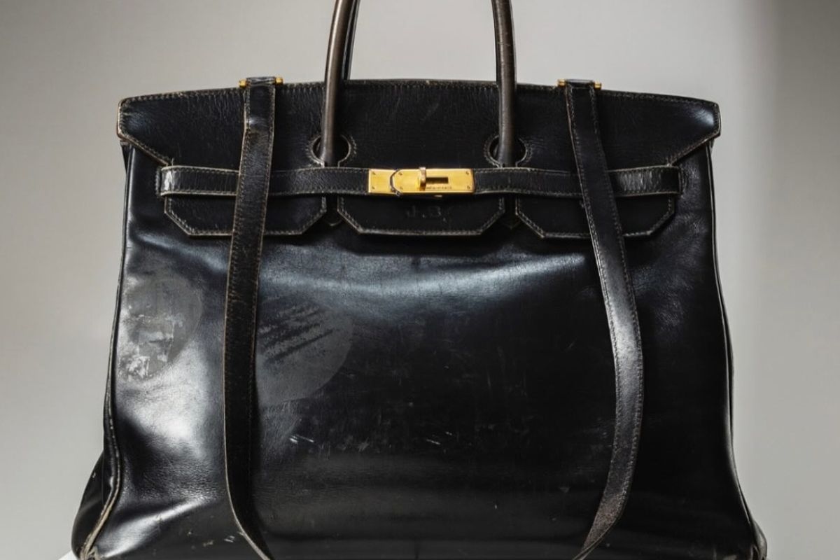 tas mewah, barang mewah, Rp 13 Juta Sebulan untuk Menyewa Tas Birkin, Mengapa Ada yang Mau?, Bukan lagi soal memiliki barang, Sulit dibeli, mudah disewa, Dipengaruhi budaya media sosial, Tidak semua orang setuju