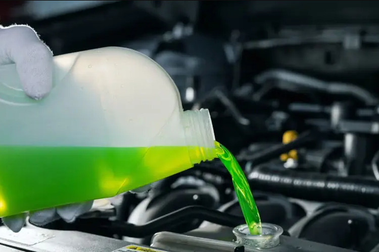 Komponen Rusak Akibat Mobil Sempat Overheat saat Perjalanan Mudik, Oli mesin, Thermostat, Tutup radiator, Selang radiator, Kipas radiator, Water pump, Gasket kepala silinder,  Ilustrasi gasket kepala silinder, Kepala silinder 