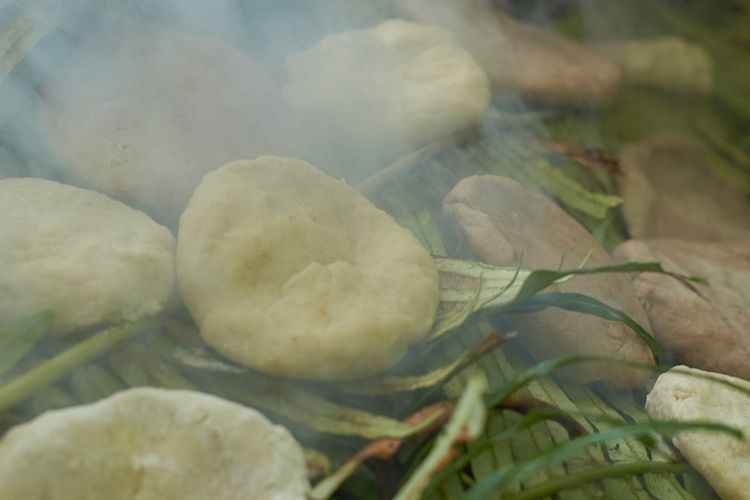 makanan terburuk, 10 Makanan Terburuk Versi TasteAtlas, Indonesia Masuk?, 1. Pizza Vulkanen (Swedia) – Pizza “vulkanik” asal Piteå, 2. Svið (Islandia), 3. Blodpalt (Swedia/Finlandia), 4. Truchas a la Navarra (Spanyol), 5. Bloodpalt (Norrland, Swedia), 6. Kugel Yerushalami (Yerussalem), 8. Milcao (Cile), 9. Hon mhai (Ulat Sutera Goreng, Thailand), 10. Chapalele (Cile)