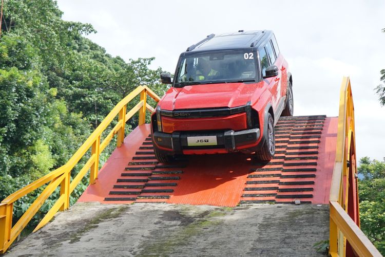 teknologi, performa, Chery J6T, off-road, mobil listrik, Chery J6T: Upgrade Teknologi, Performa, dan Jarak Tempuh (Video)