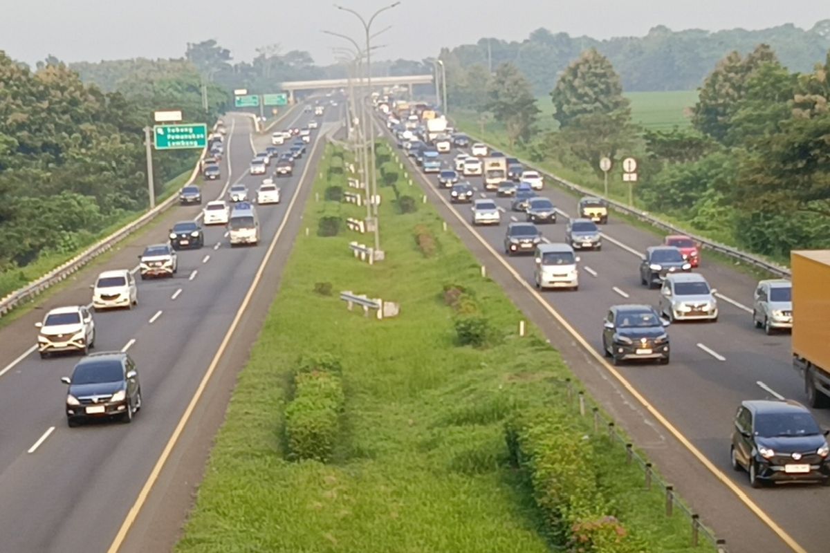 Catat, Ada 2 Gelombang Puncak Arus Balik Lebaran 2026, Kapan puncak arus balik Lebaran 2026?, Diskon tarif tol arus balik Lebaran 2026, Manfaatkan skema WFA untuk menghindari macet, Tips balik mudik menggunakan mobil