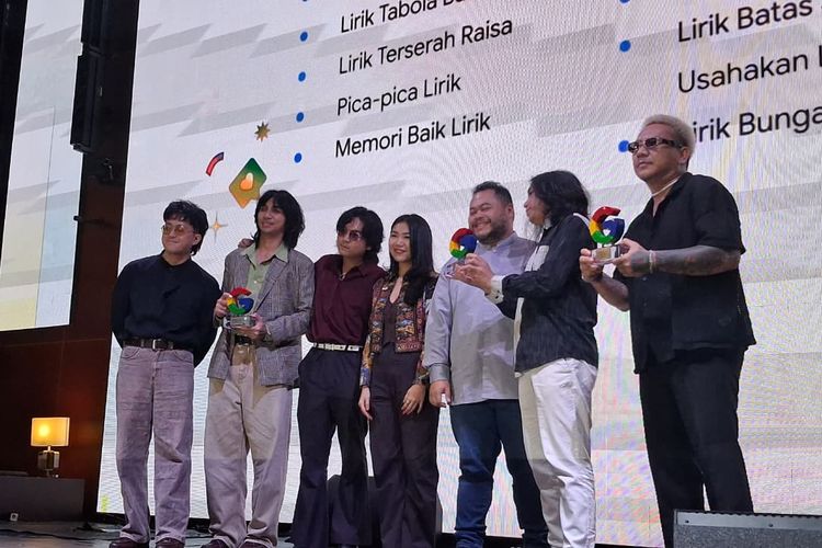 Google, Year in Search, Lirik Lagu, Film, Padel, Lari, Year in Search 2025, film, lari, lirik lagu, padel, Daftar Pencarian Teratas di Google Tahun 2025, Ada, 1.Top Tren 2025, 2. Resep, 3. Gimana, 5. Siapa, 6. Lirik Lagu, 8. Olahraga