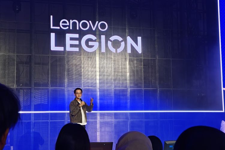 Lenovo, laptop gaming, Lenovo Legion 5i, Lenovo Legion 7i, Lenovo Legion Pro 7i 2025, Lenovo Legion Pro 5i 2025, 4 Fitur Unggulan Laptop Gaming Legion Pro 7i, Legion Pro 5i, Legion 7i dan Legion 5i, 1. Pakai Intel Core Ultra 200HX series, 2. Sistem pendingin ColdFront, 3. Layar OLED semua, 4. Keyboard Legion TrueStrike