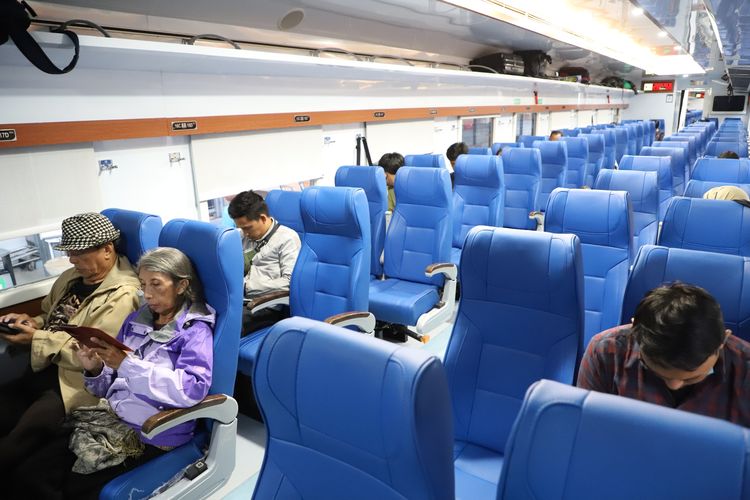 kereta new generation apa saja, ka pasundan new generation, ka pasundan kiaracondong surabaya gubeng, kereta new generation ekonomi, rangkaian ekonomi new generation, Mulai 1 Agustus 2025, KA Pasundan Resmi Pakai Kereta New Generation