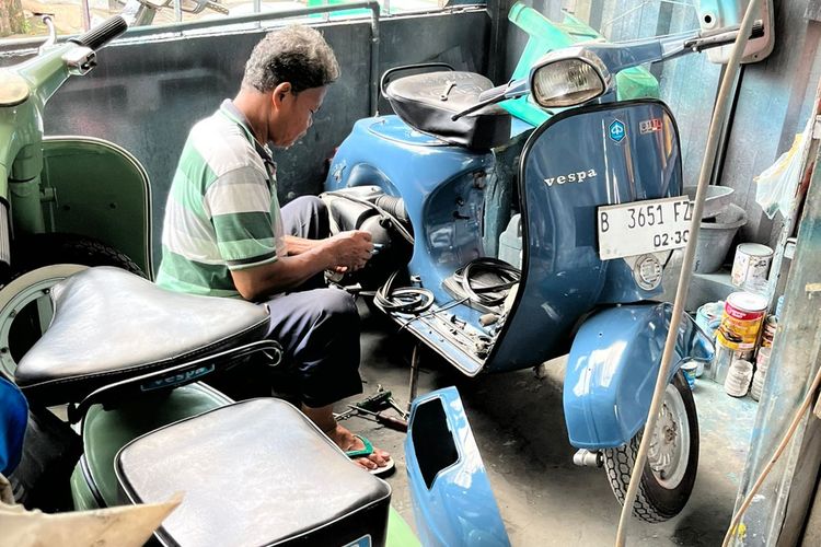 Vespa, Aphin Garage, restorasi Vespa, Bukan Mesin, Ini Komponen Paling Mahal Saat Restorasi Vespa Klasik