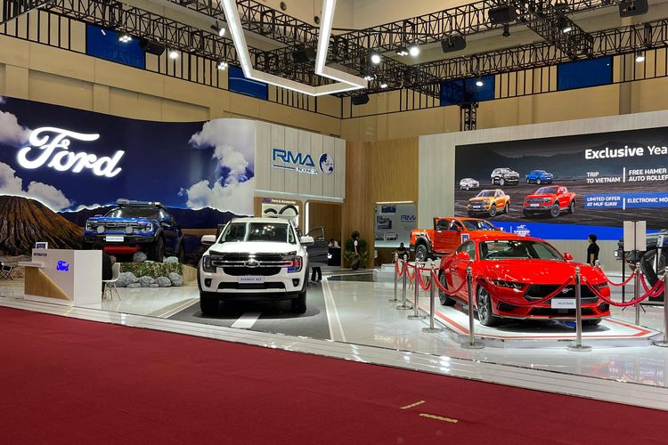 RMA Indonesia, Blue Oval Days, Ford indonesia, promo bensin gratis, Ford Bagi-bagi 250 Liter Bensin Gratis